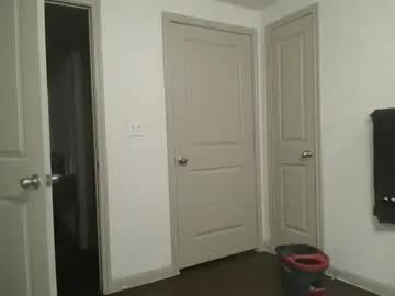 bigdicktrannynicole on Chaturbate