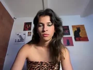 Freechat bloomingbella on Chaturbate