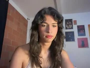 Freechat bloomingbella on Chaturbate