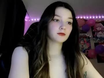 Freechat blushed_pussy on Chaturbate