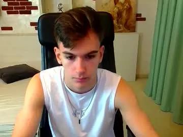 Join 19 years old bradyflint from Chaturbate bradyflint from Chaturbate