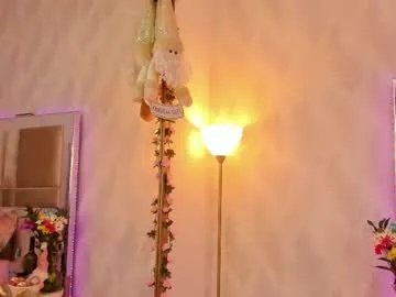 Freechat brunettklaryss on Chaturbate