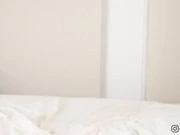 Freechat caamillee on Chaturbate