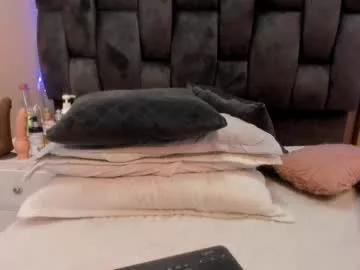caroline_flores on Chaturbate 