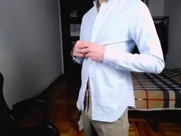 charlieseyer on Chaturbate