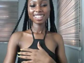 choco_petitqueen from Chaturbate