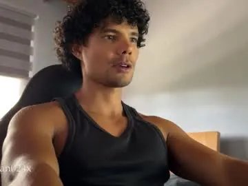 daniel0910s from Chaturbate