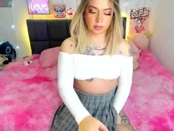 dannia_13 on Chaturbate