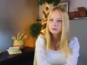Discover Darceyheyd, she wants to masturbate for you darceyheyd from Chaturbate