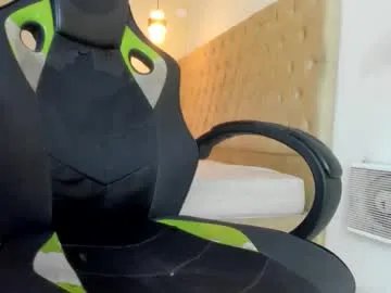 Freechat darkknightx01 on Chaturbate