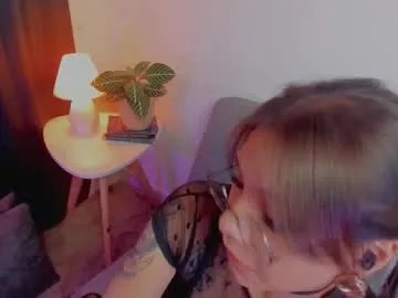 delilaah on Chaturbate