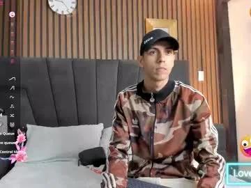 Freechat derrymeyers on Chaturbate