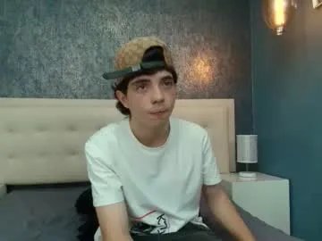 Freechat dia_fax18 on Chaturbate