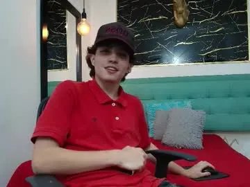 Freechat dia_fax18 on Chaturbate