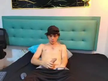 Freechat dia_fax18 on Chaturbate