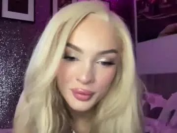 diamond_the_blonde on Chaturbate