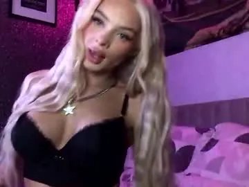 diamond_the_blonde on Chaturbate
