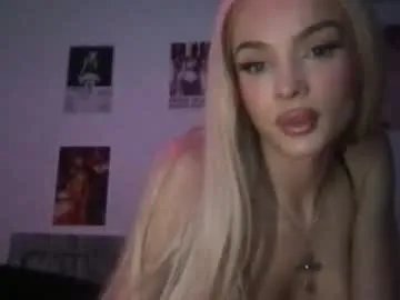 diamond_the_blonde on Chaturbate