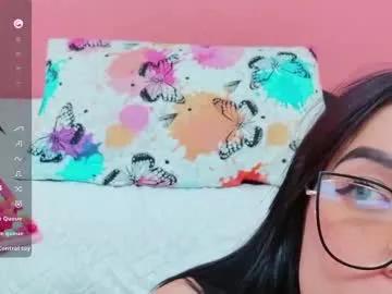 Freechat dirtylittleslutt_ on Chaturbate