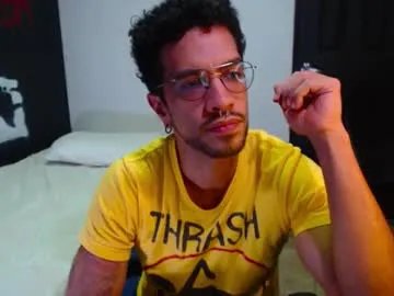 Freechat dostoyrodia_34 on Chaturbate