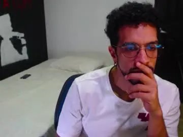 Freechat dostoyrodia_34 on Chaturbate