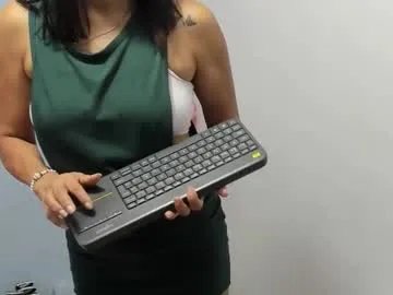 Freechat elizabeth_mathure on Chaturbate