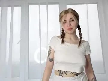 Freechat ella_desire on Chaturbate