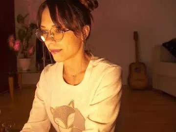 elly_fry on Chaturbate