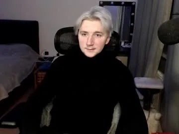 elvin_vaenight on Chaturbate