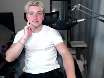 elvin_vaenight on Chaturbate