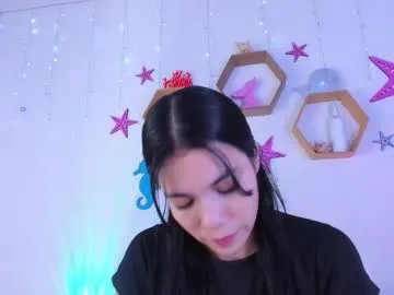 emiily_parkerr on Chaturbate