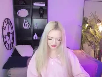 Freechat emily_air on Chaturbate