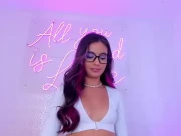 emilyy_bank on Chaturbate