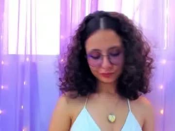 emma_belle02 on Chaturbate 