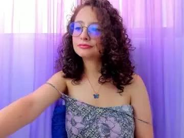 emma_belle02 on Chaturbate 