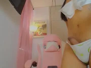 Masturbate to 20 years old emmily_forever from Chaturbate emmily_forever from Chaturbate