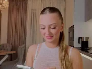 eva_shake on Chaturbate