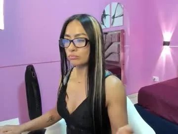 evelyn_lovv on Chaturbate