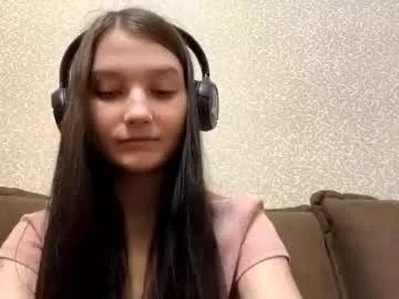 Discover Faustinabartosh, she wants to masturbate for you faustinabartosh from Chaturbate