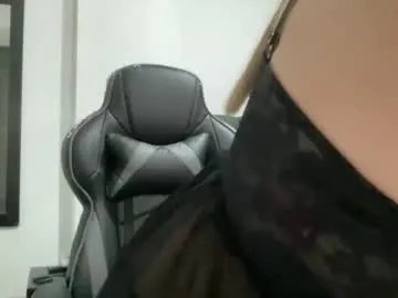 fenix_golden17 on Chaturbate