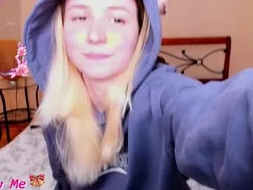 Private fleximona on Chaturbate