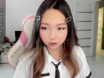 fluffy_rose — GOAL: show off outfit [65 tokens remaining] If you knew that success was guaranteed, what would you like to do?  #asian #daddysgirl #shy #nonude #braces