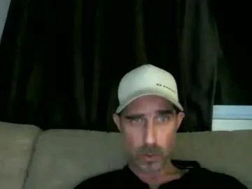 fouraide42 on Chaturbate