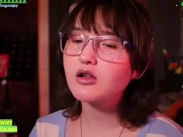 Freechat frogessjay on Chaturbate