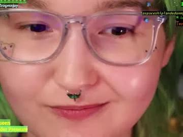 Freechat frogessjay on Chaturbate