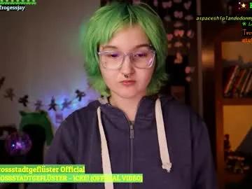 Freechat frogessjay on Chaturbate