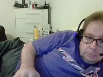 garyg930 on Chaturbate