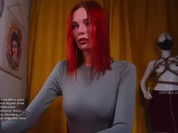 giantess_eva on Chaturbate