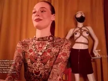 giantess_eva on Chaturbate