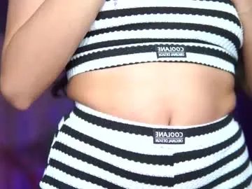 ginavalentinna on Chaturbate